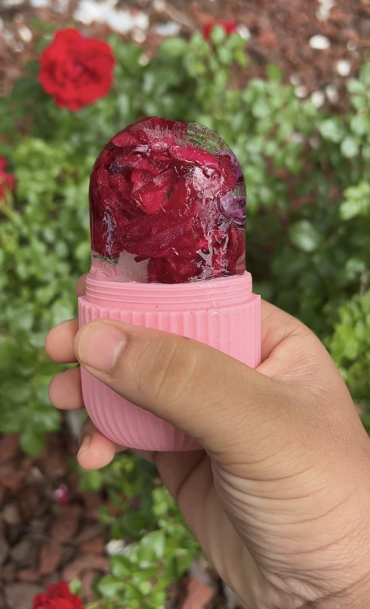 Bloomy Ice Facial Roller